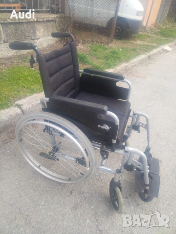 Сгъваема инвалидна рингова количка със степенки Марка: Eclip Ширина на седалката 45см Дълбочина 44см, снимка 9 - Инвалидни колички - 53721265