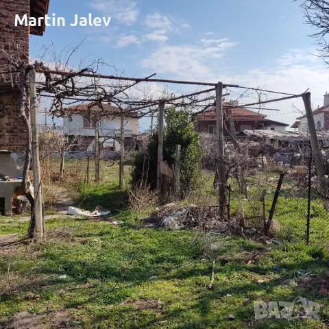 Продавам парцел със къща в село Микрево с ток и вода на два етажа големината на парцела е 840 квадра, снимка 7 - Парцели - 48054847