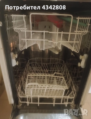 Миялна Ariston за вграждане с проблем 