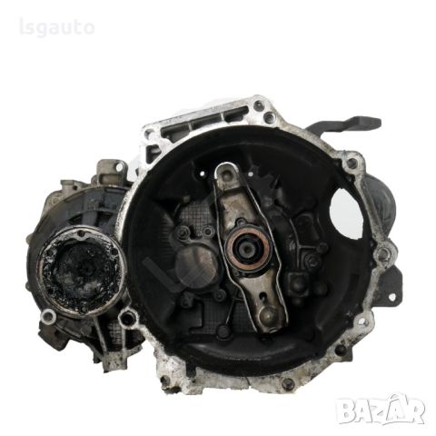 Петстепенна скоростна кутия Volkswagen Passat (B6) 2005-2010 ID: 128556, снимка 1 - Части - 46140754