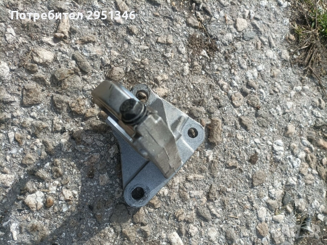 8200502735 Скоба полуоска Рено Еспейс 4 Лагуна Renault Espace IV 1.9 Laguna