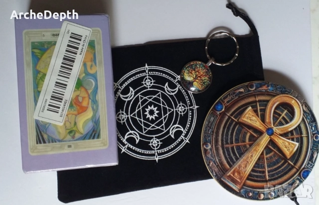 Карти таро на Алистър Кроули, снимка 3 - Таро карти - 51487556