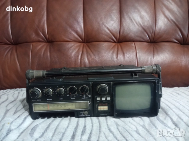 Радио касетофон, снимка 2 - Радиокасетофони, транзистори - 53838587