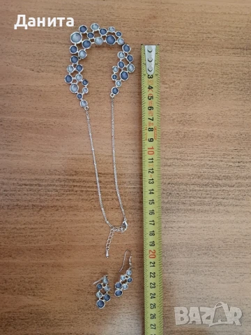 Дамско колие с обеци 