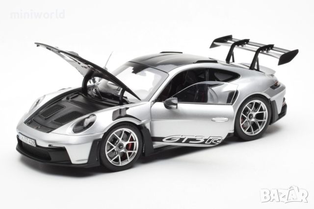 PORSCHE 911 992 GT3 от 2022 - мащаб 1:18 на NOREV моделът е нов в кутия, снимка 2 - Колекции - 45508612