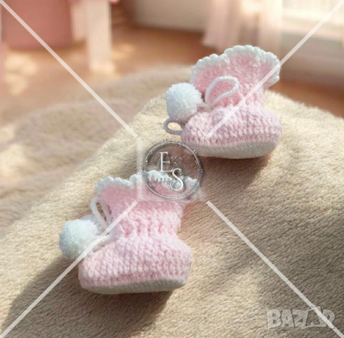 💗 Ръчно плетени бебешки терлички / ботушки 2 в 1 за момиче 💗, снимка 2 - Чорапи - 53814572