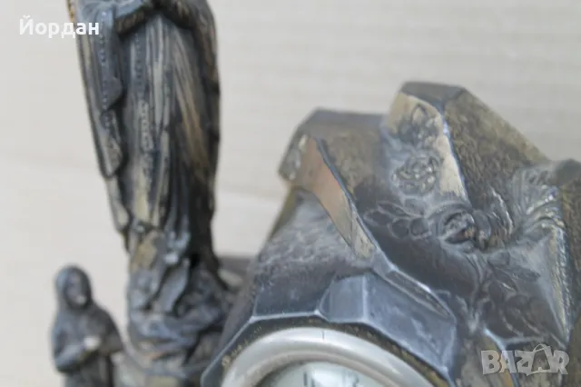 Настолен часовник с латерна, снимка 3 - Антикварни и старинни предмети - 49713597