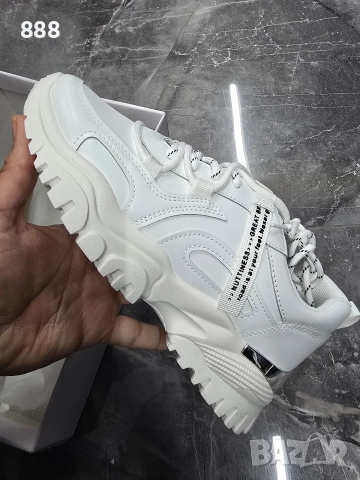 дамски обувки маратонки , снимка 2 - Дамски ежедневни обувки - 52754929