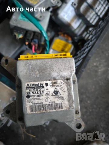 Renault Laguna 8200138953 601958500 SRS сензор за удар с въздушна възглавница Autoliv
