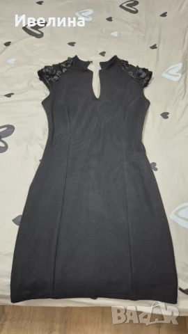 Дамска черна рокля 