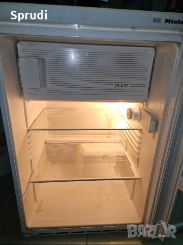 хладилник Miele-Миеле, снимка 2 - Хладилници - 52938376