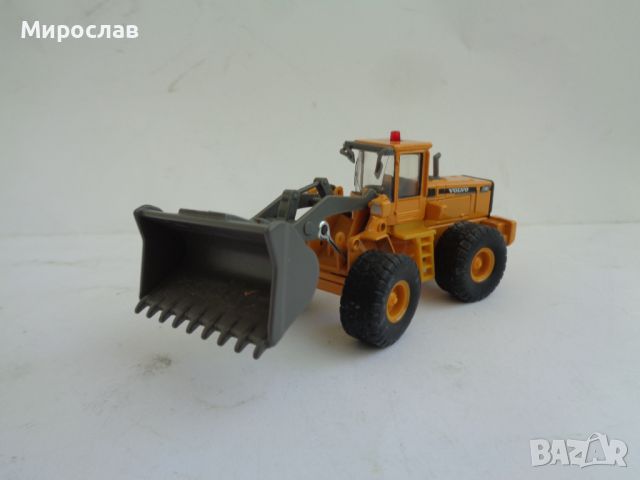 SIKU 1:87 H0 VOLVO БУЛДОЗЕР КРАН КАМИОН ИГРАЧКА МОДЕЛ, снимка 2 - Колекции - 45204882