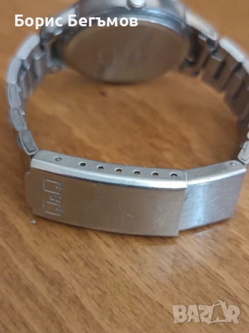 Дамски часовник QQ, снимка 5 - Дамски - 52859432