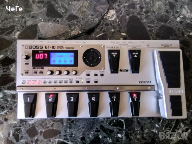 Boss GT10 guitar multieffect processor, снимка 1 - Китари - 47844716