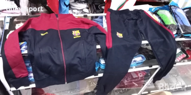 спортен екип Barcelona нов памук ликра с качулка цял цип за дете с ръст 122-134см