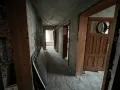 Просторен етаж от къща + приземен етаж в сърцето на Карлово–самостоятелност и природа!, снимка 15
