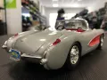 Метална колекционерска количка BBURAGO CHEVROLET CORVETTE 1957, снимка 3