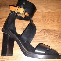 Уникални Isabel Marant, снимка 9 - Дамски обувки на ток - 45423653