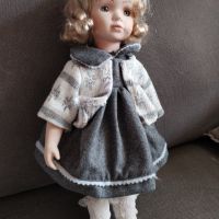 Колекционерска кукла порцеланова , снимка 1 - Кукли - 45188932