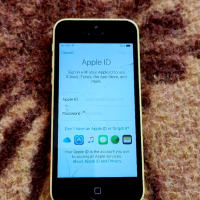 iPhone 5C 16GB отключен, снимка 5 - Apple iPhone - 44991478