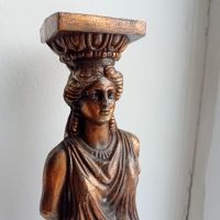 Стара медна статуетка на Кариатида, снимка 4 - Антикварни и старинни предмети - 45399190
