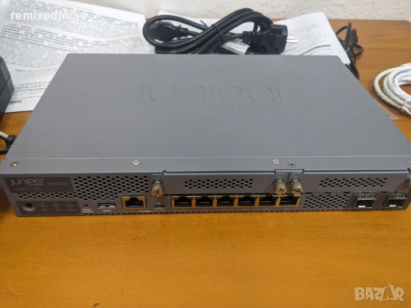 Нов Router Gateway Juniper SRX320 POE, снимка 1