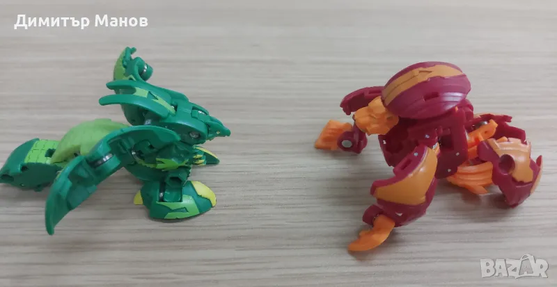 ДВЕ ULTRA BAKUGAN топчета + карти + ядра Бакуган, снимка 1