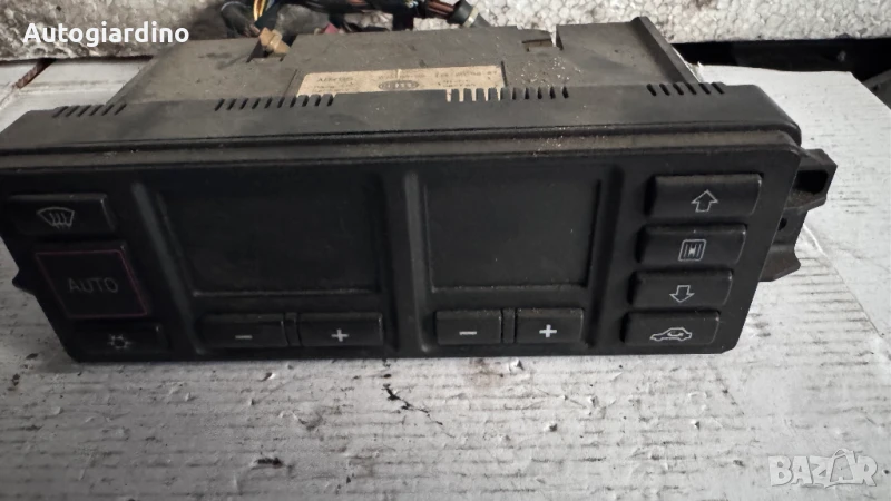 Климатичен блок / панел / табло зa Audi A3 - 5HB007608-00  /  8L0820043B, снимка 1