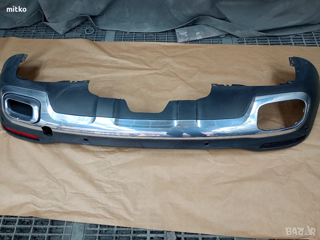 Mercedes v167 AMG долна част задна броня, снимка 1