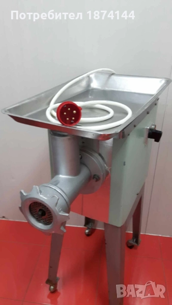 Професионална месомелачка, снимка 1