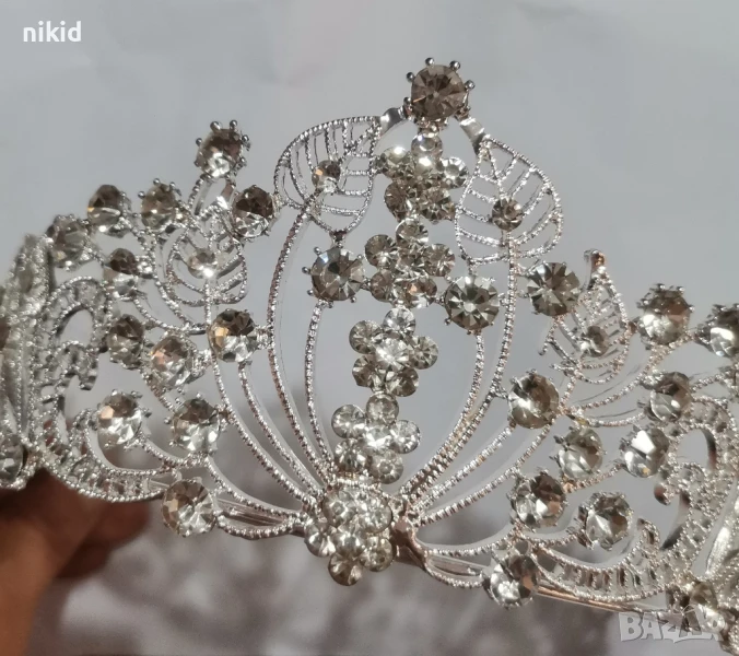 Висока сребриста корона тиара диадема с камъчета и листа дамска детска, снимка 1