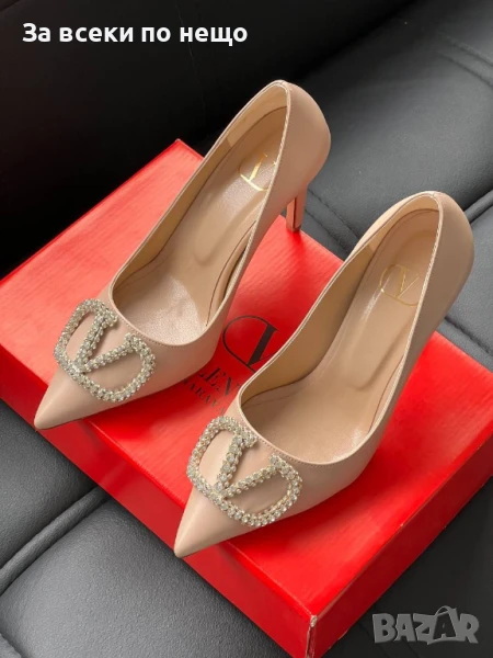 Valentino Дамски Бежови Обувки На Ток С Лого С Кристали Валентино Код E471, снимка 1