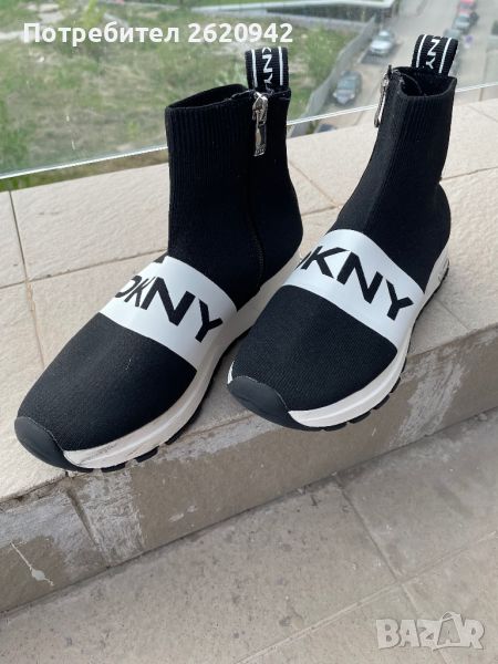 DKNY сникърси тип чорап, снимка 1