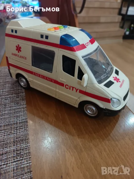 Линейка/Ambulance играчка, снимка 1