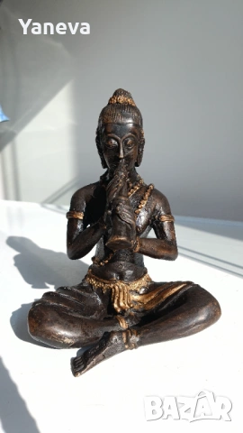 Бронзова статуетка на музикант в медитация , излъчващ спокойствие и духовна хармония. , снимка 8 - Статуетки - 53727276