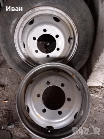 джанти за Iveco 16 цола два броя 75 евро, снимка 2 - Гуми и джанти - 53062968