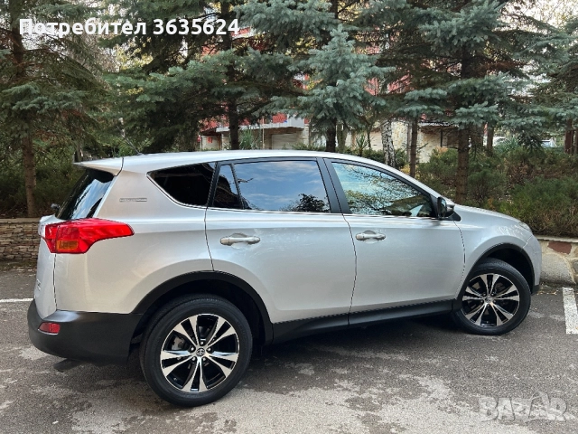 Toyota Rav4 2.0 D-4D, 4x4 , 124 к.с.,01. 2015 г, Пълна серв. история !, снимка 5 - Автомобили и джипове - 52273954