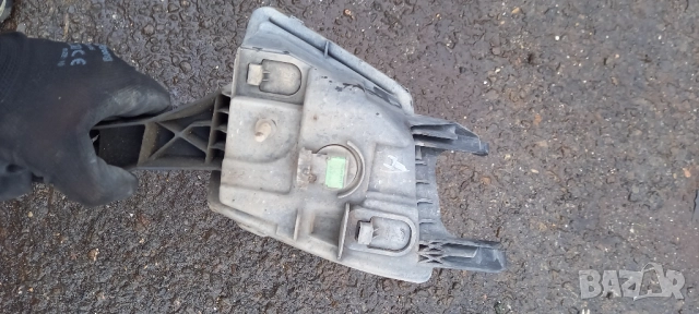 Десен халоген Peugeot 407, снимка 2 - Части - 52352421