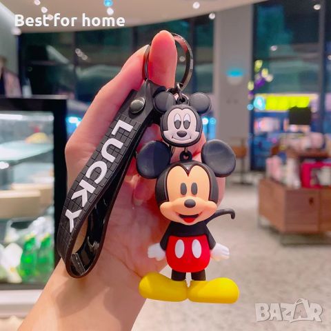 Комплект луксозни 3D ключодържатели Mickey and Minnie Mouse, снимка 3 - Бижутерийни комплекти - 45490338