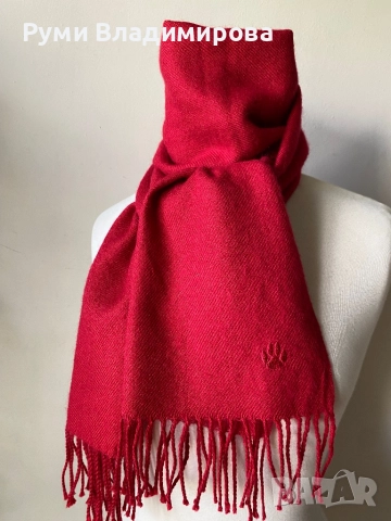 Мъжки, червен шал от вълна, Jack Wolskin, снимка 3 - Шалове - 43879663
