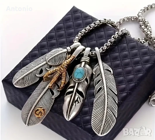 Женско колие с пера