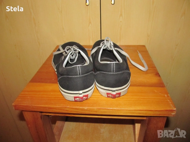 платнени обувки VANS N42, снимка 3 - Маратонки - 53819145