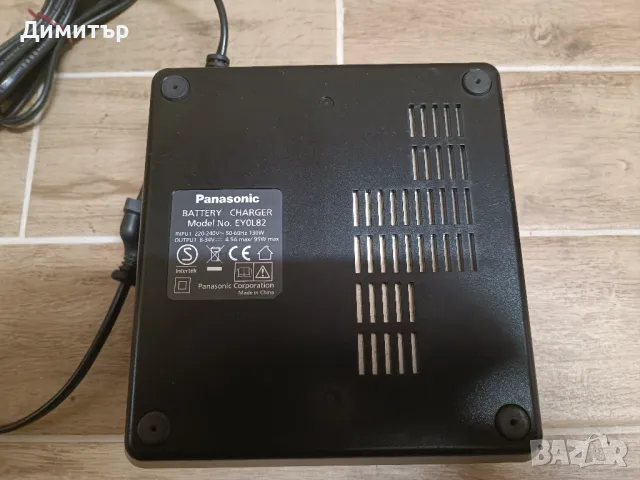 Panasonic EY0L82 зарядно 10.8 - 28.8V, снимка 3 - Винтоверти - 47135083