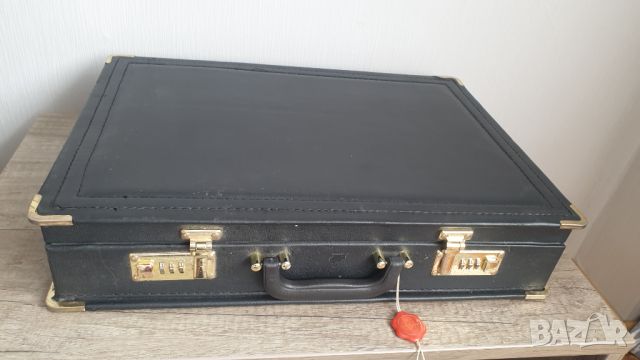 Комплект прибори за хранене PRINCESS GOLD в куфар