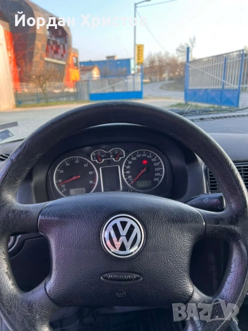 Продавам Volkswagen Golf 4 1.6, снимка 11 - Автомобили и джипове - 53854803