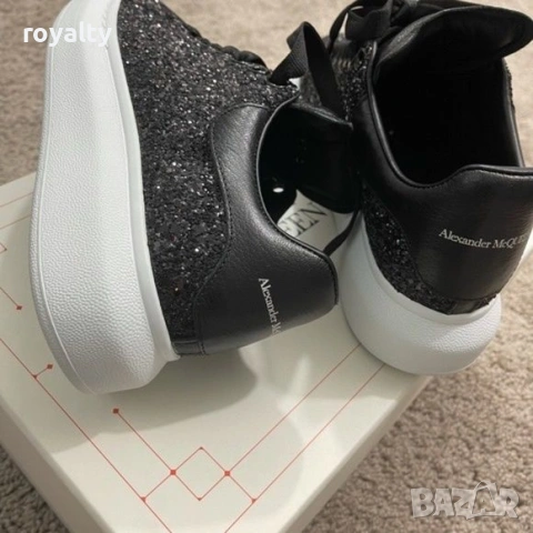 Alexander McQueen Нови Дамски Маратонки с Камъни 36-40 Номер с Кутия , снимка 2 - Маратонки - 53075215