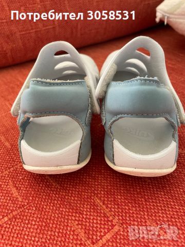 Сандали Nike 25номер, снимка 3 - Детски сандали и чехли - 45112629