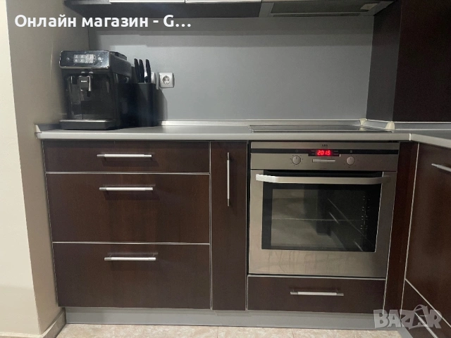 Кухненско обзавеждане 3.70 м с вградени уреди, снимка 4 - Кухни - 53637884