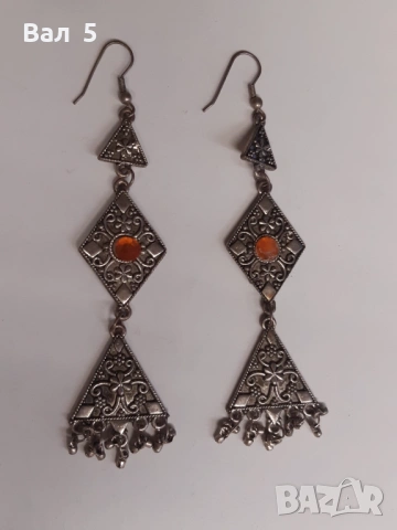 Стар накит възрожденски тип . Надушници , трепки , трепка