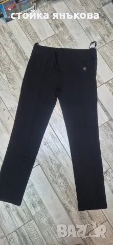 Продавам дамски черен панталон на Луци., снимка 3 - Панталони - 50202313